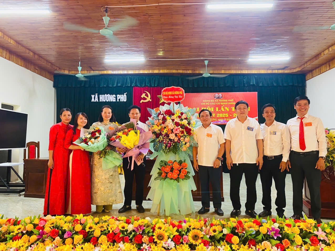 Đại hội Chi bộ các Cơ quan Đảng xã Hương Phố lần thứ I thành công tốt đẹp – Khẳng định quyết tâm đổi mới trong nhiệm kỳ 2025–2030