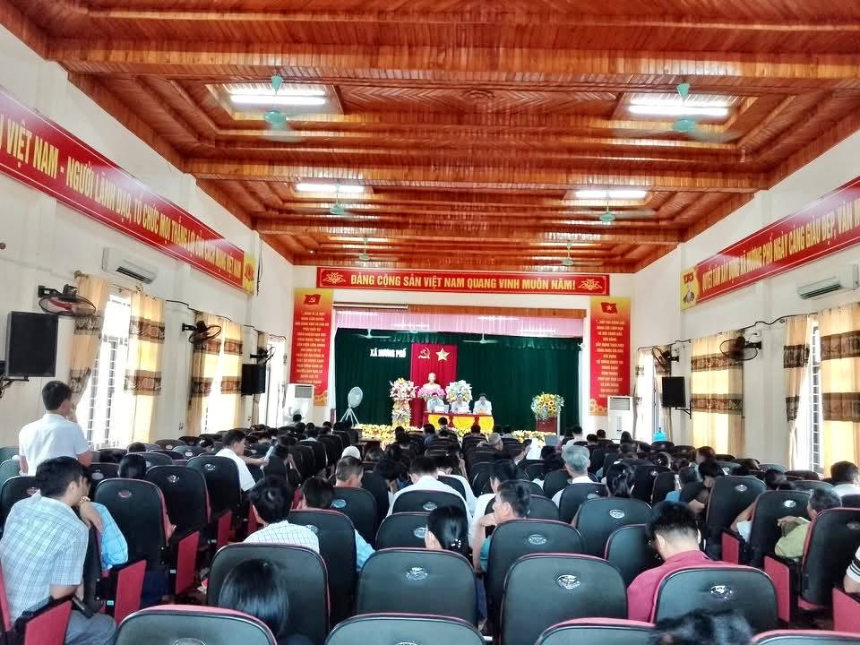 THƯỜNG TRỰC ĐẢNG ỦY XÃ HƯƠNG PHỐ LÀM VIỆC VỚI BÍ THƯ, THÔN TRƯỞNG, TRƯỞNG BAN CÔNG TÁC MẶT TRẬN CÁC THÔN