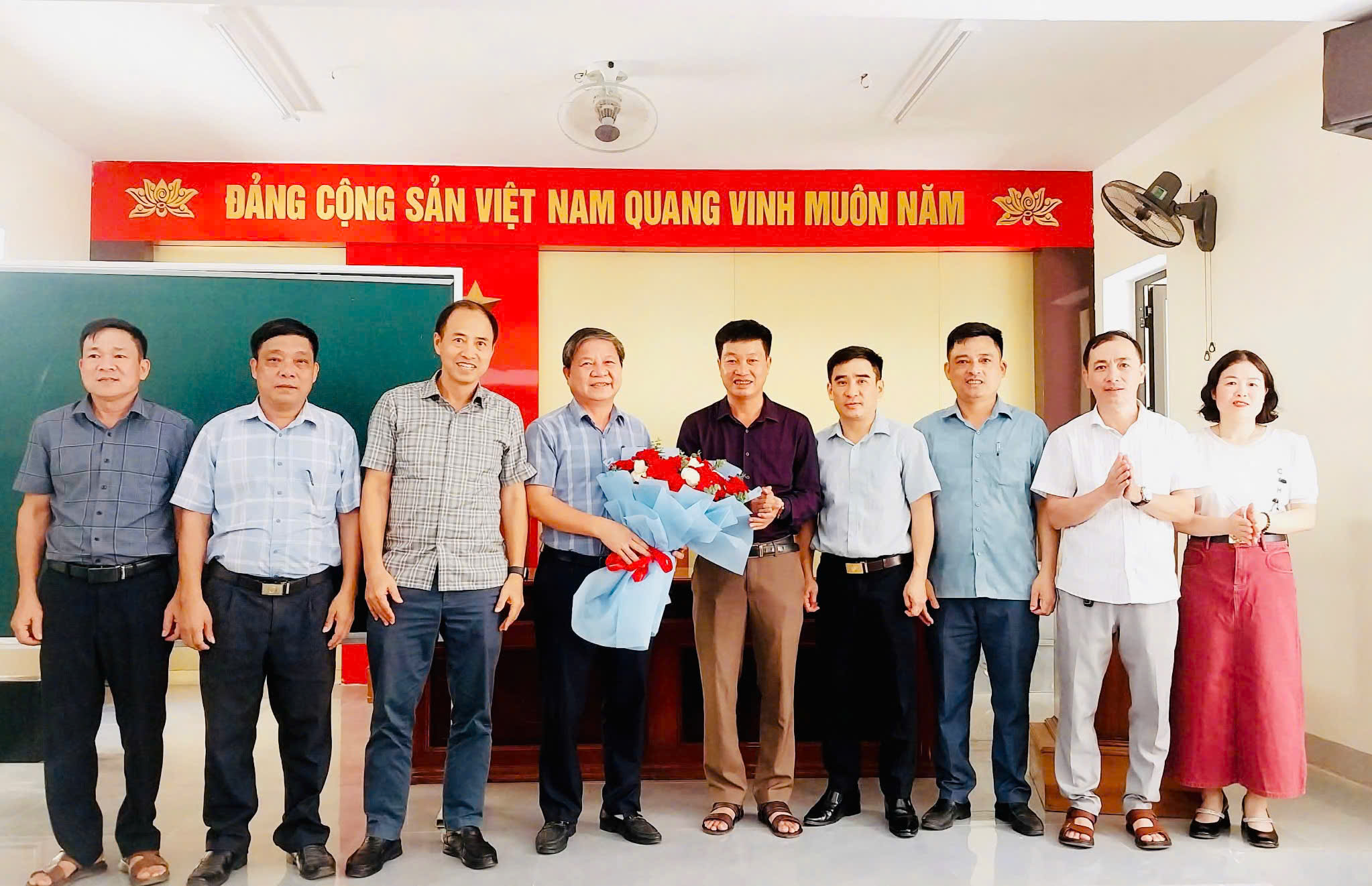 Lãnh đạo xã Hương Phố, động viên các Hội đồng coi thi tuyển sinh lớp 10 THPT năm học 2026 – 2027