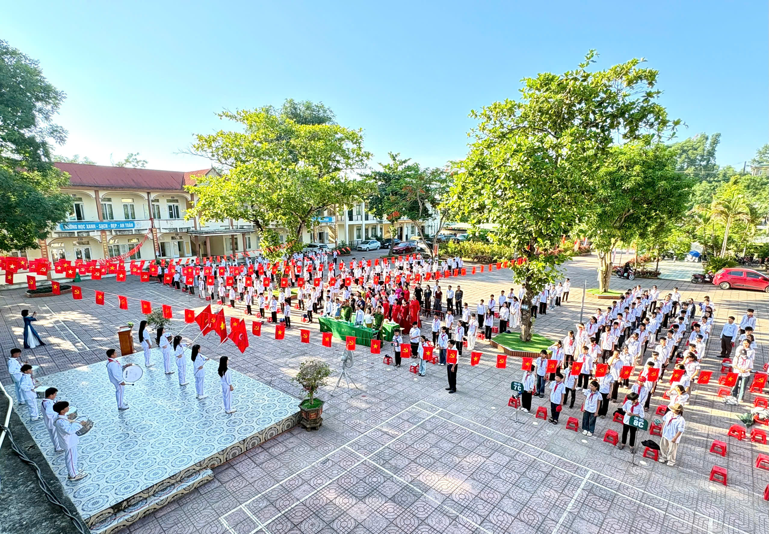Trường THCS Gia Phố: Dấu ấn một năm học nhiều thành tích và cảm xúc chia tay học sinh lớp 9