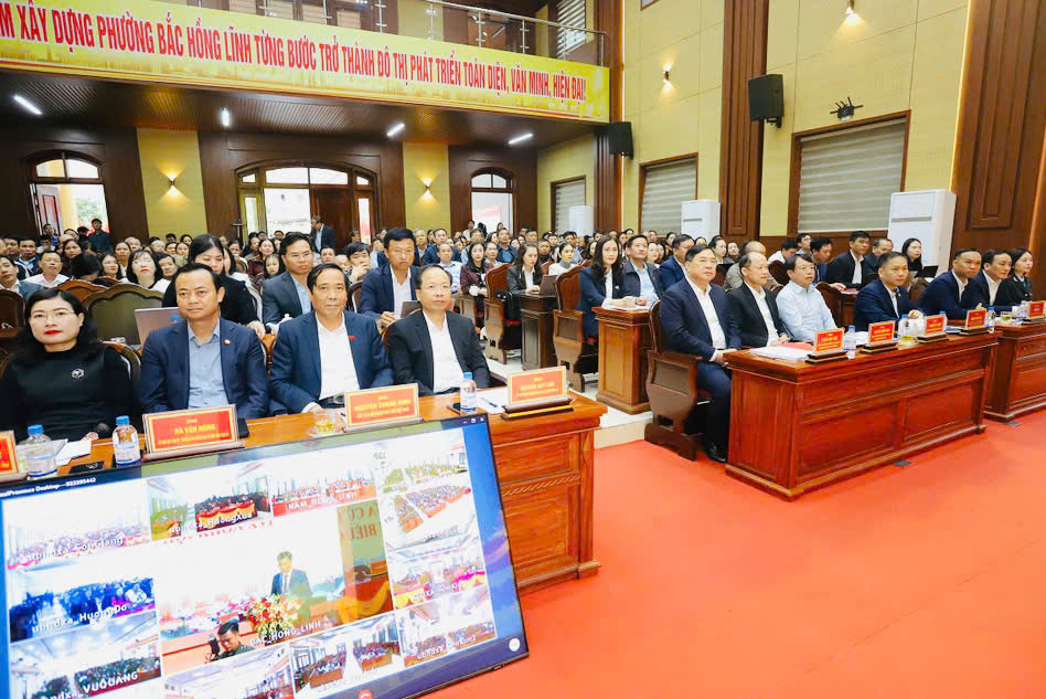 Đồng chí Phạm Gia Túc và các ứng cử viên ĐBQH khóa XVI tiếp xúc cử tri