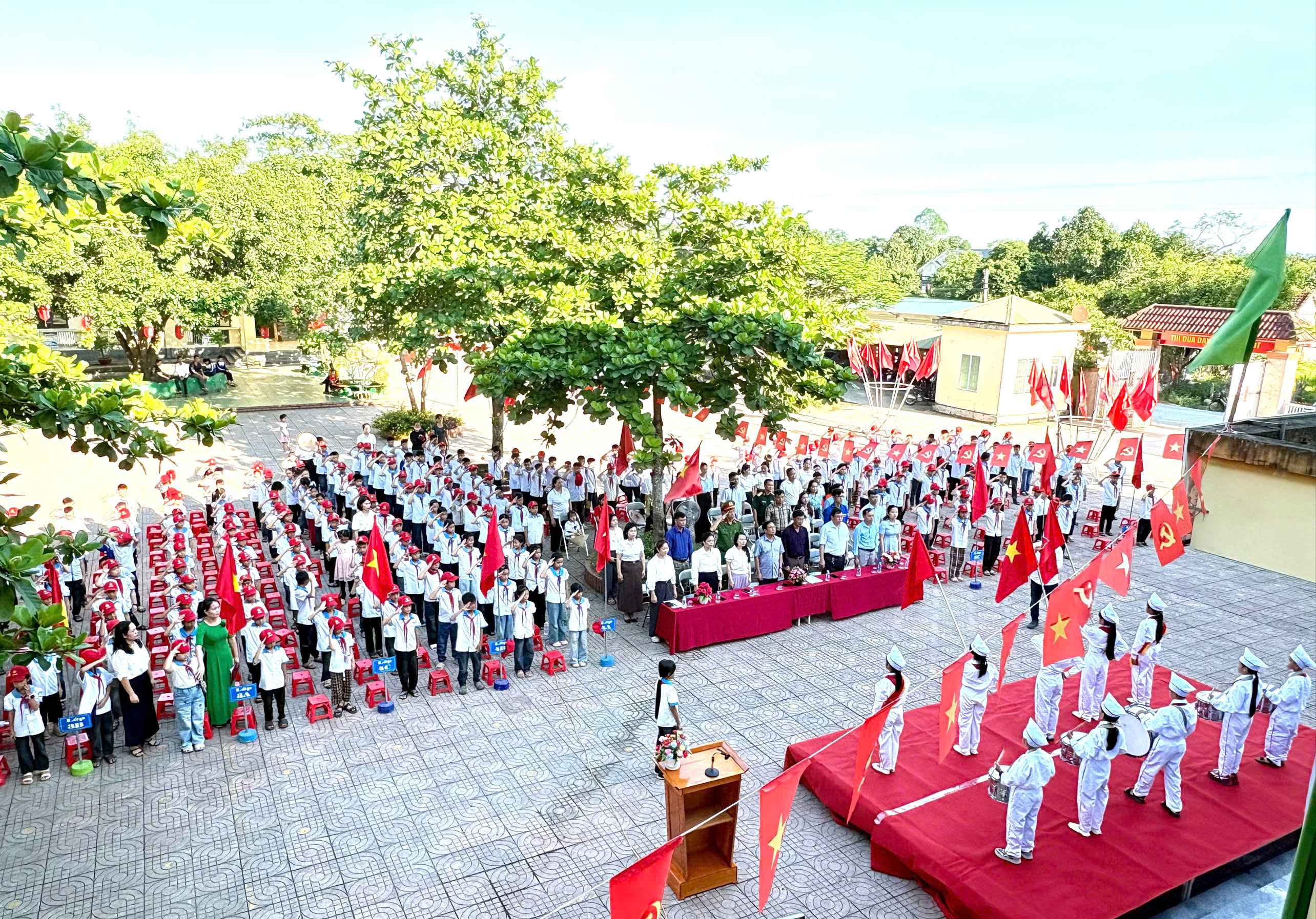 Xã Hương Phố phát động Tháng hành động vì trẻ em với chủ đề “Trẻ em hạnh phúc, an toàn, vững bước trong kỷ nguyên số” 