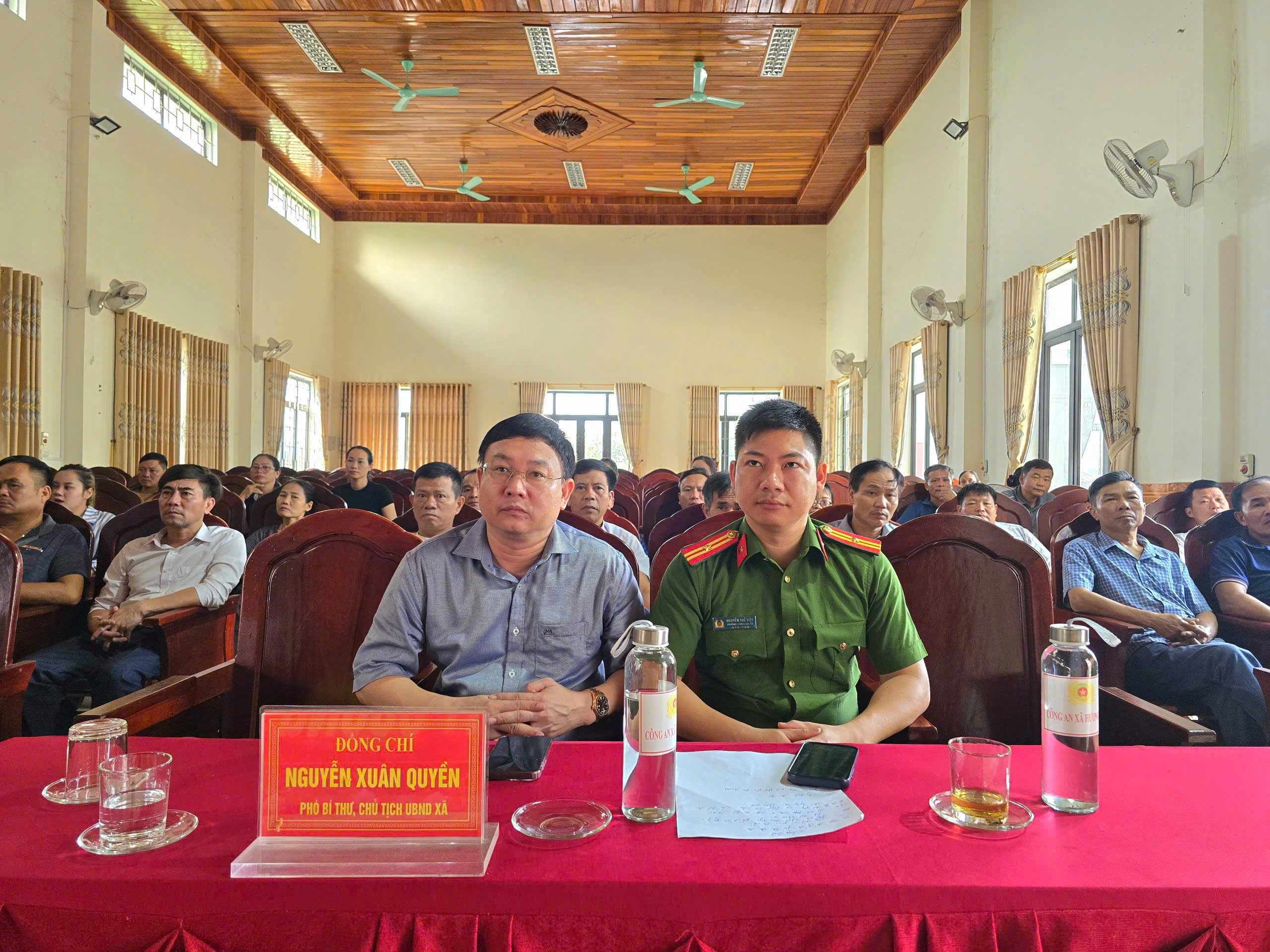 Huấn luyện nghiệp vụ PCCC và CNCH cho cán bộ và người lao động trên địa bàn xã Hương Phố