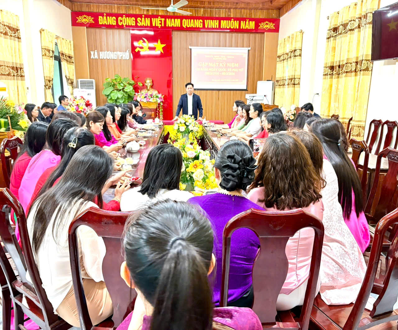 Hương Phố gặp mặt kỷ niệm 116 năm Ngày Quốc tế Phụ nữ 8/3