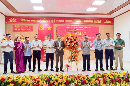 Hương Phố gặp mặt, tọa đàm kỷ niệm Ngày Doanh nhân Việt Nam 13/10