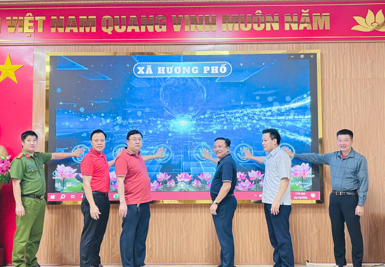 Hương Phố hưởng ứng Ngày hội thể thao, đẩy mạnh chuyển đổi số và vận động Quỹ “Vì người nghèo”