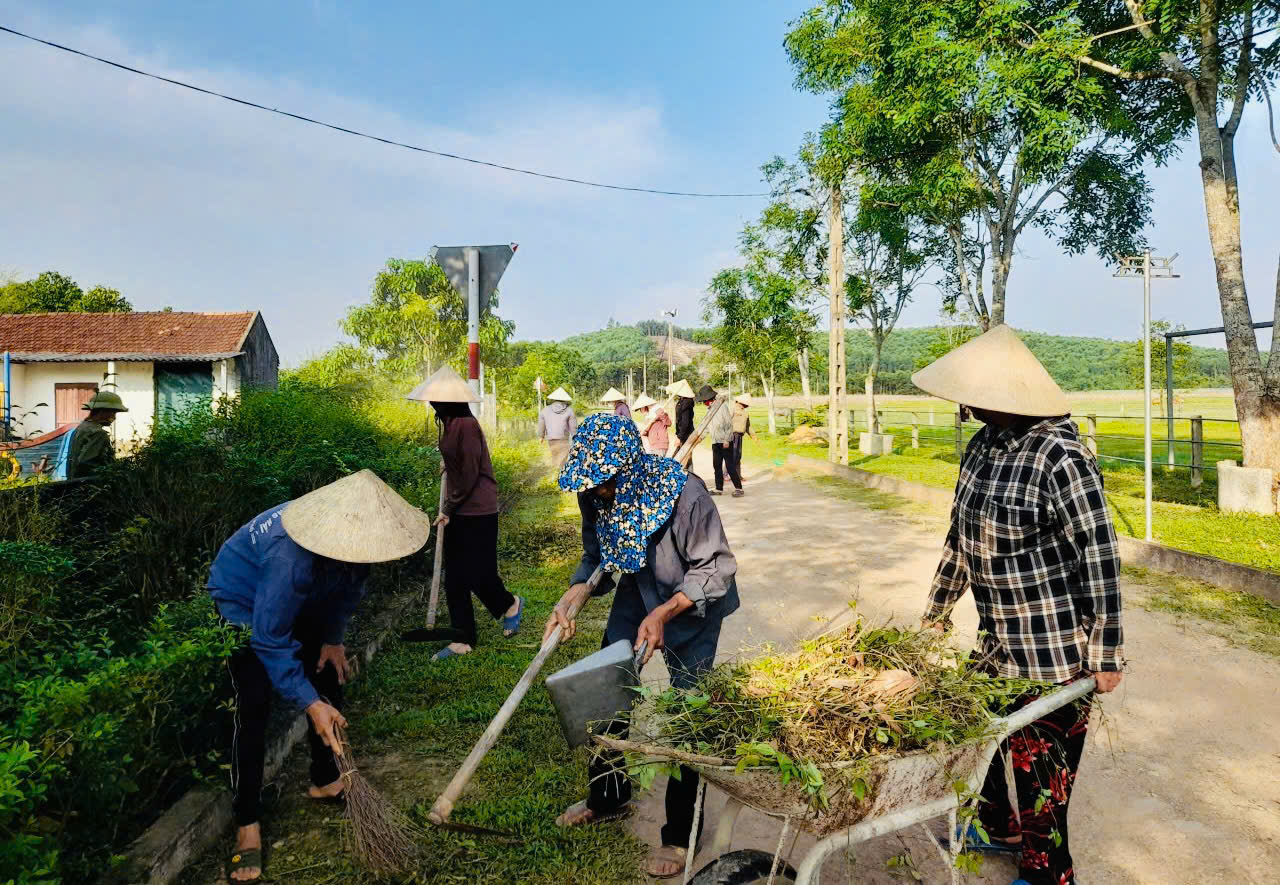 Xã Hương Phố hưởng ứng Ngày Môi trường thế giới (05/6) và Tháng hành động vì môi trường năm 2026