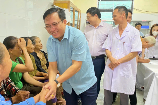 Hương Phố tổ chức khám sức khỏe miễn phí cho người dân thuộc các nhóm đối tượng ưu tiên  