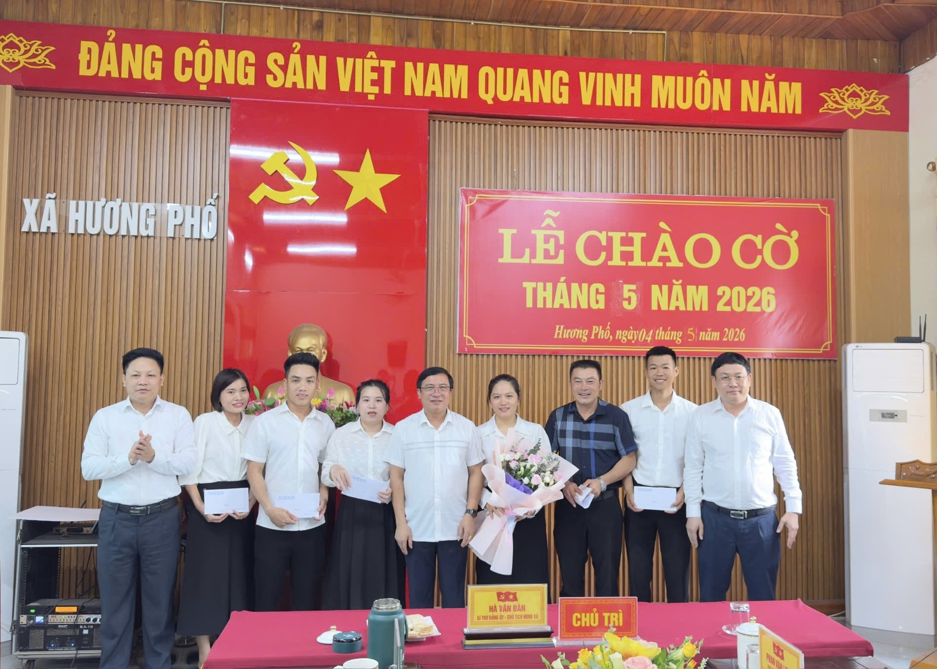 Đảng ủy – HĐND – UBMTTQ xã Hương Phố tổ chức gặp mặt, chia tay đội ngũ hoạt động không chuyên trách